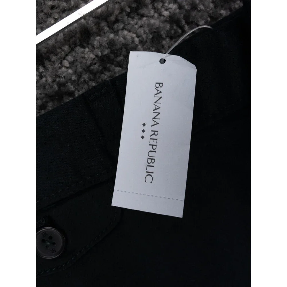 Banana Republic Shorts Mens 31 Actual 32 Black Slim Lived In Chino Stretch NWT